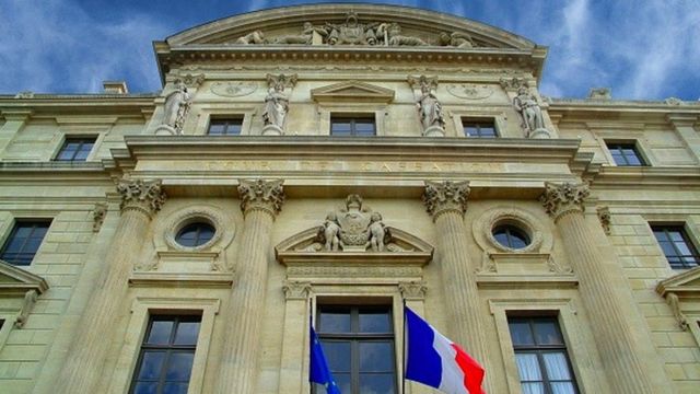 La façade extérieure de la cour d'appel de France