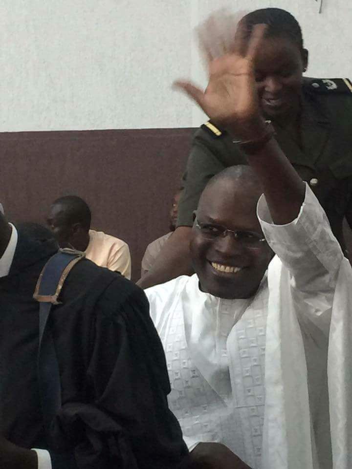 Résultat de recherche d'images pour "khalifa sall tribunal"